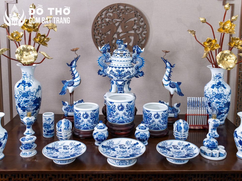 Đồ thờ gốm Bát Tràng