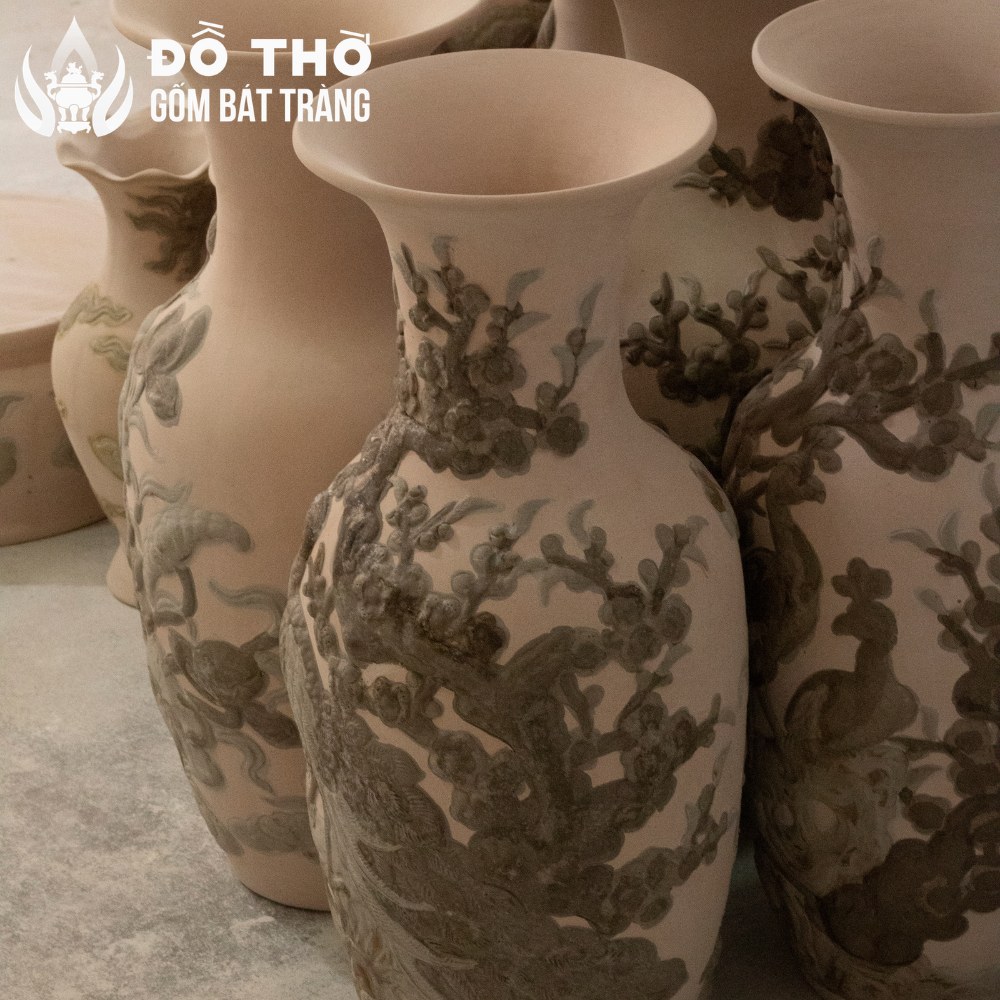 Đắp nổi họa tiết trên đồ thờ