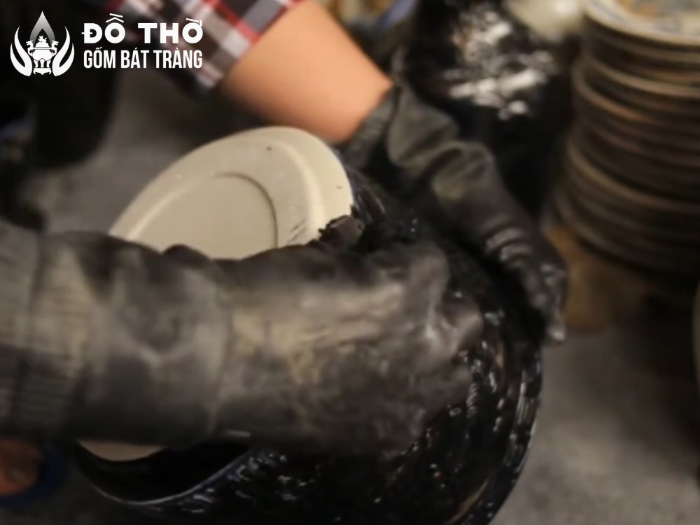 Tráng men đồ thờ Bát Tràng