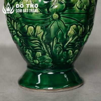 Bình Hoa Thờ Men Lục Bảo Đắp Nổi Hoa Sen Miệng Lượn Sóng DT-LH08 - Chi tiết 4