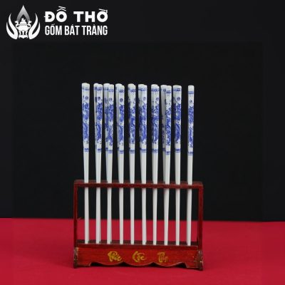 Bộ Đũa Thờ Sứ Vẽ Rồng Lam Cổ Điển Kèm Giá Đỡ Gỗ Phúc Lộc Thọ DT-DT02 - Chi tiết 1